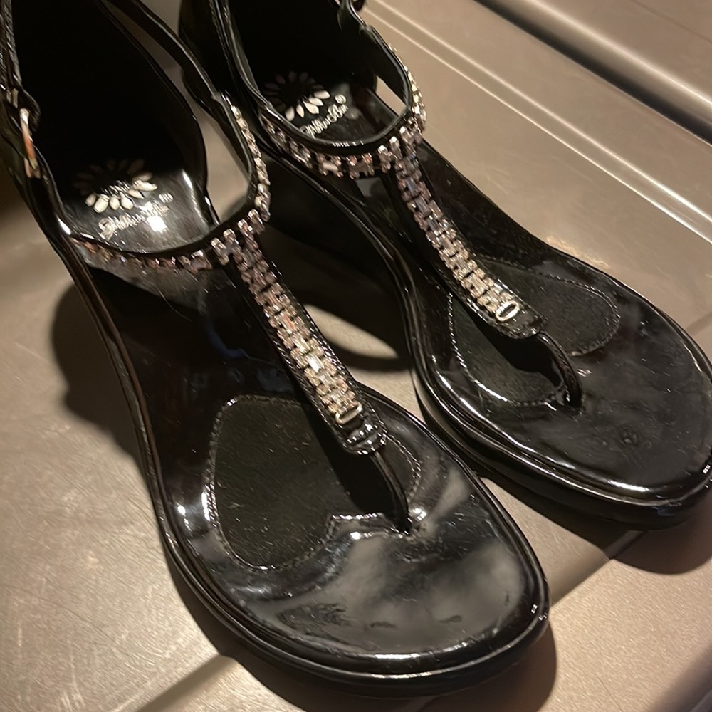 Size 7 patent sandals